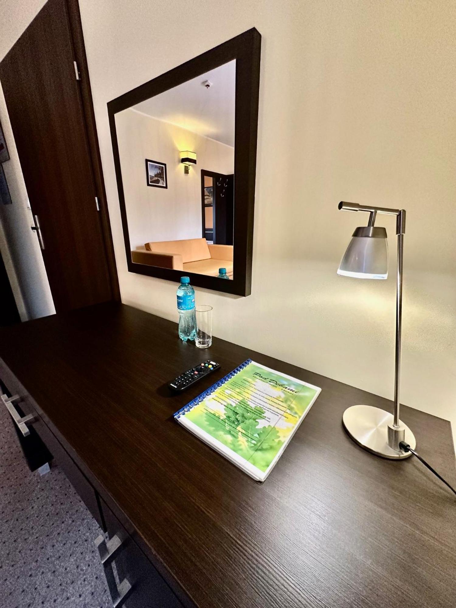 Hotel Pod Debami 오스토프 빌코폴스키 외부 사진